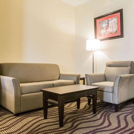 Quality Inn & Suites North Montgomery Ngoại thất bức ảnh