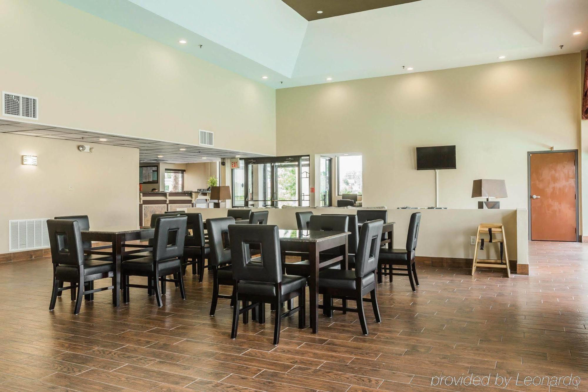 Quality Inn & Suites North Montgomery Ngoại thất bức ảnh