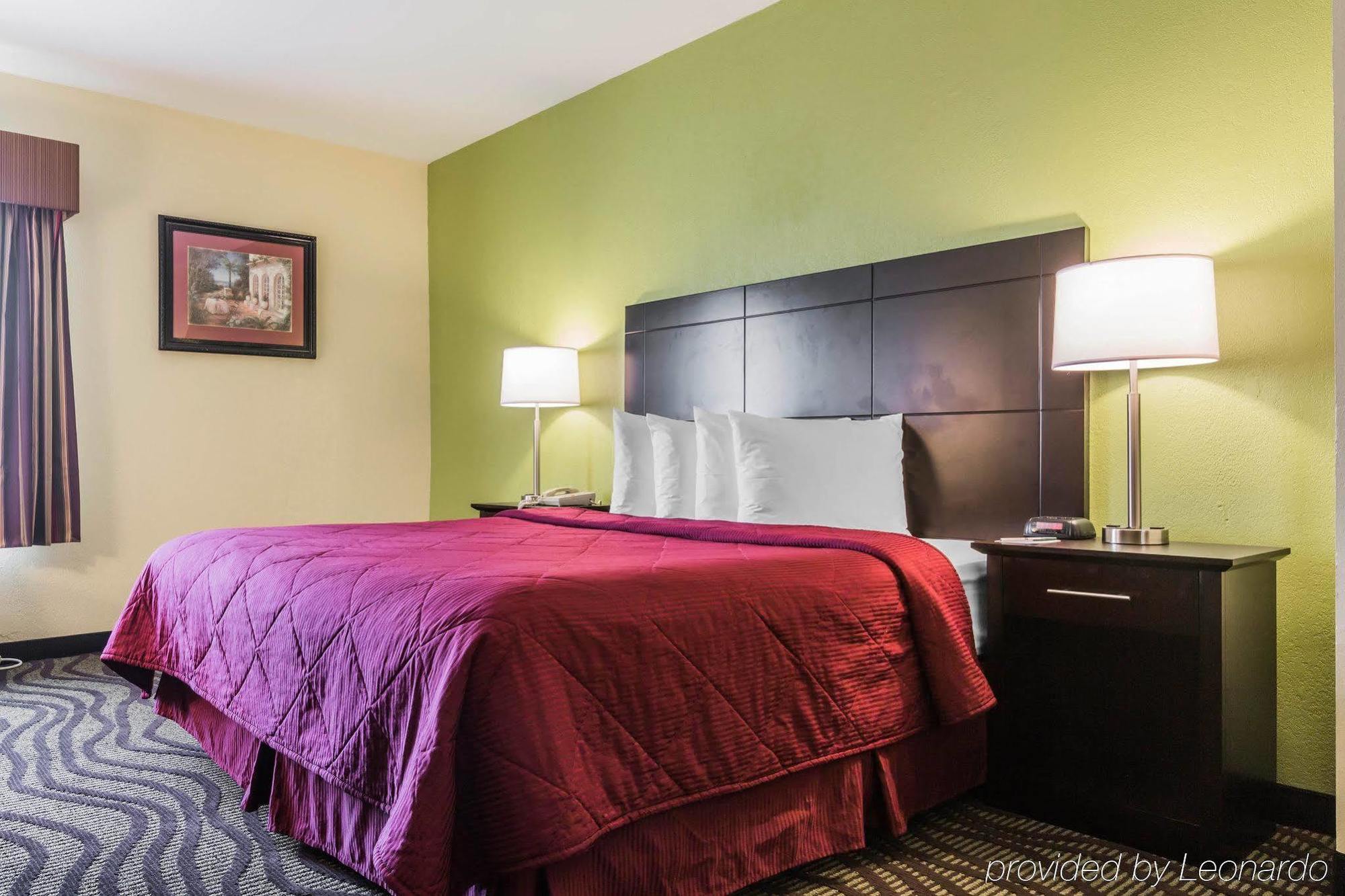Quality Inn & Suites North Montgomery Ngoại thất bức ảnh