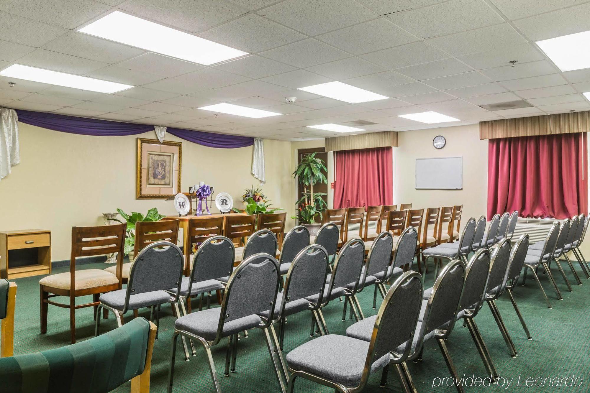 Quality Inn & Suites North Montgomery Ngoại thất bức ảnh