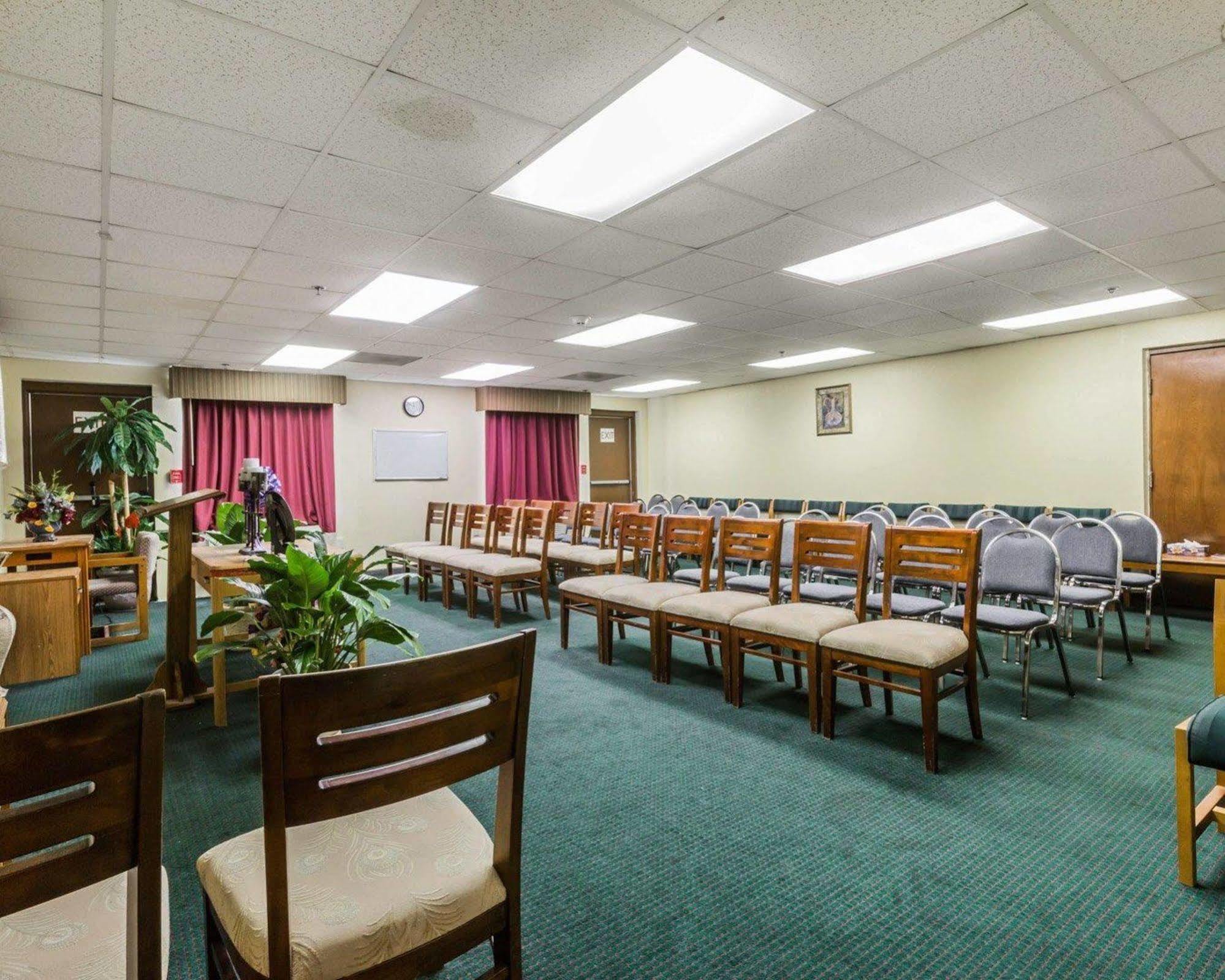 Quality Inn & Suites North Montgomery Ngoại thất bức ảnh