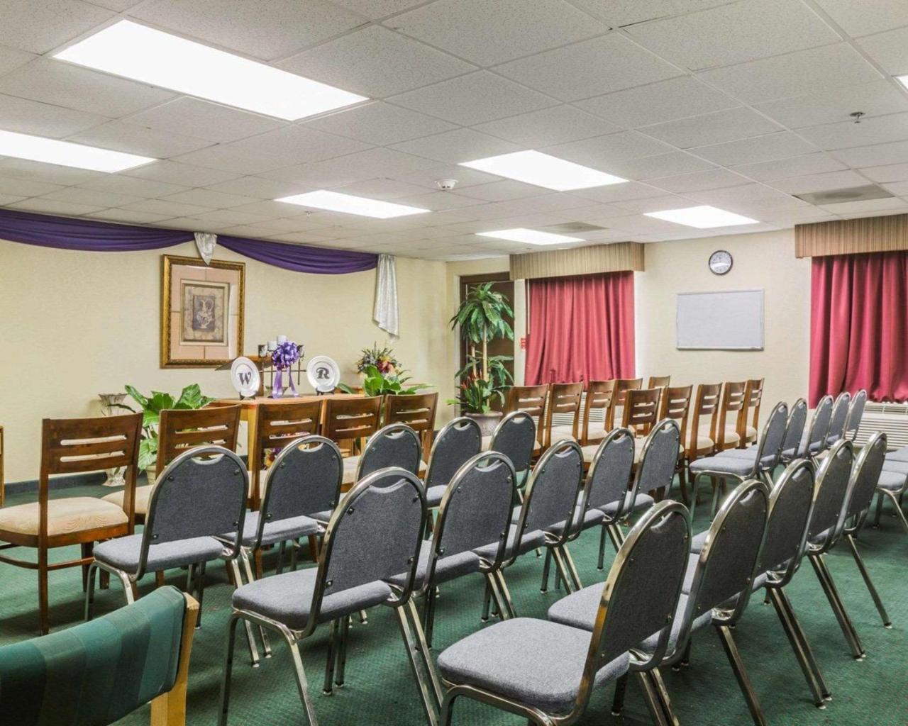 Quality Inn & Suites North Montgomery Ngoại thất bức ảnh