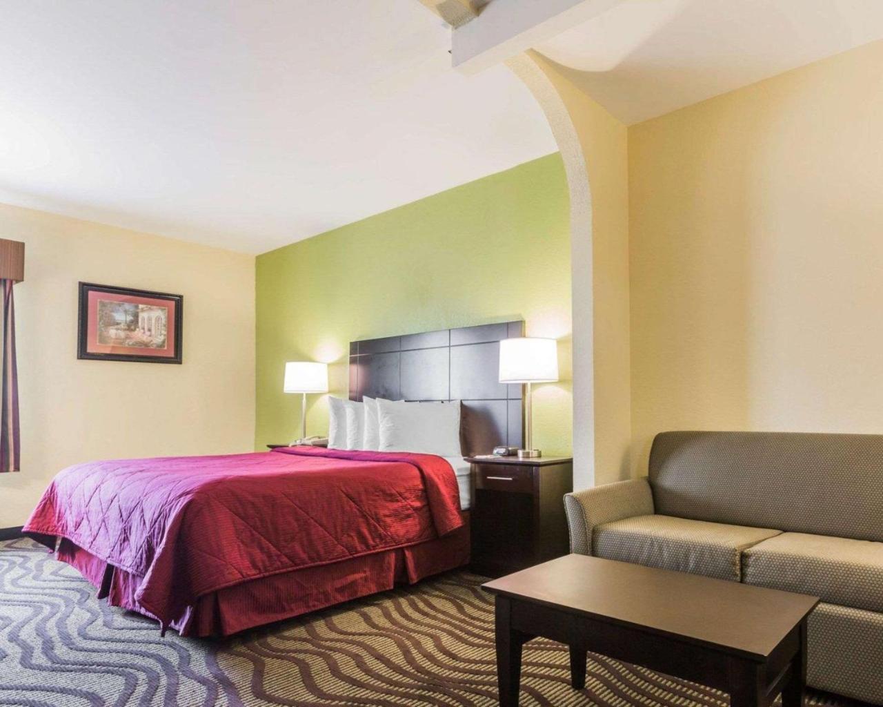 Quality Inn & Suites North Montgomery Ngoại thất bức ảnh
