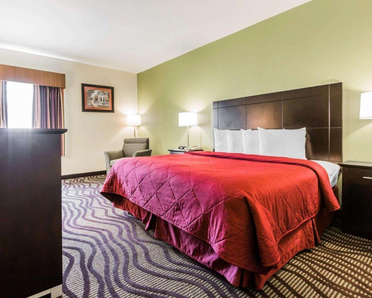 Quality Inn & Suites North Montgomery Ngoại thất bức ảnh